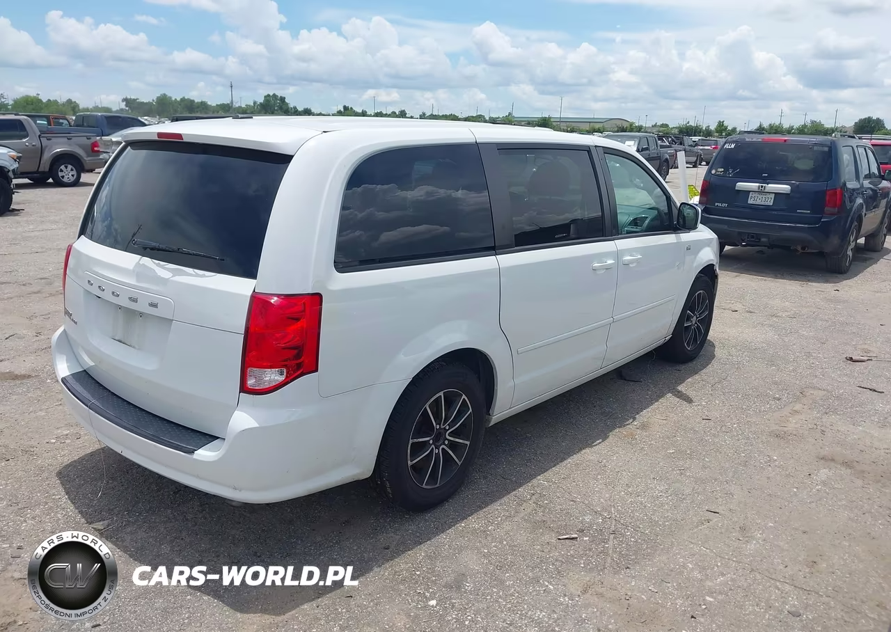 2014 Dodge Grand Caravan Sxt 30Th Anniversary VIN:2C4RDGCG8ER362362 - 4