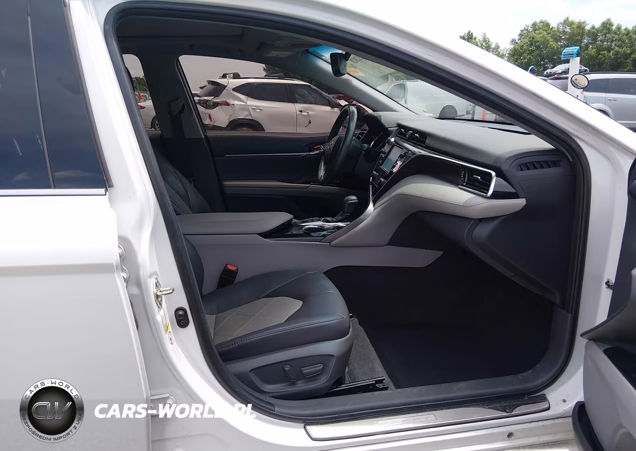 2018 Toyota Camry Xle VIN:4T1B11HK7JU130218 - 5