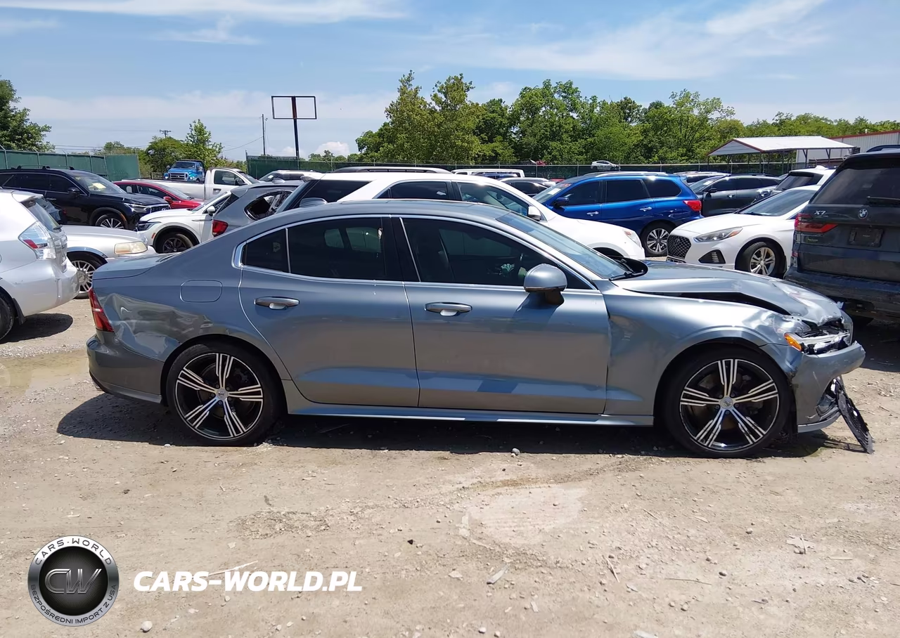 2021 Volvo S60 Recharge Plug-In Hybrid T8 Inscription VIN:7JRBR0FL5MG123517 - 13