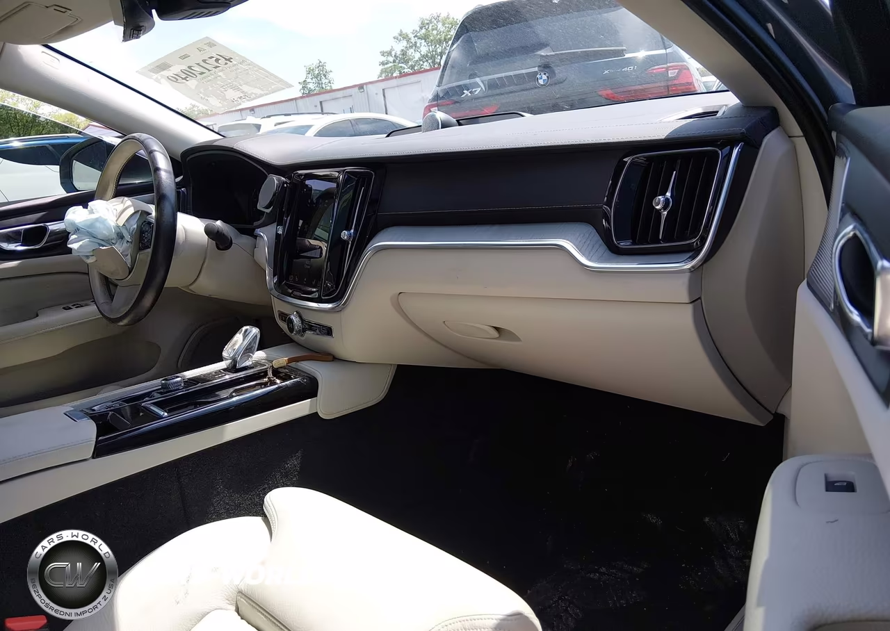 2021 Volvo S60 Recharge Plug-In Hybrid T8 Inscription VIN:7JRBR0FL5MG123517 - 5