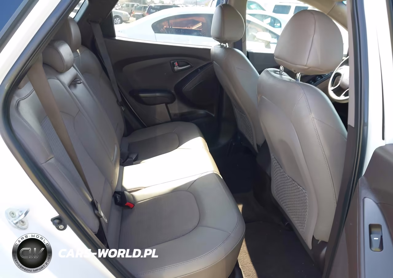 2015 Hyundai Tucson Gls VIN:KM8JT3AF5FU008270 - 8