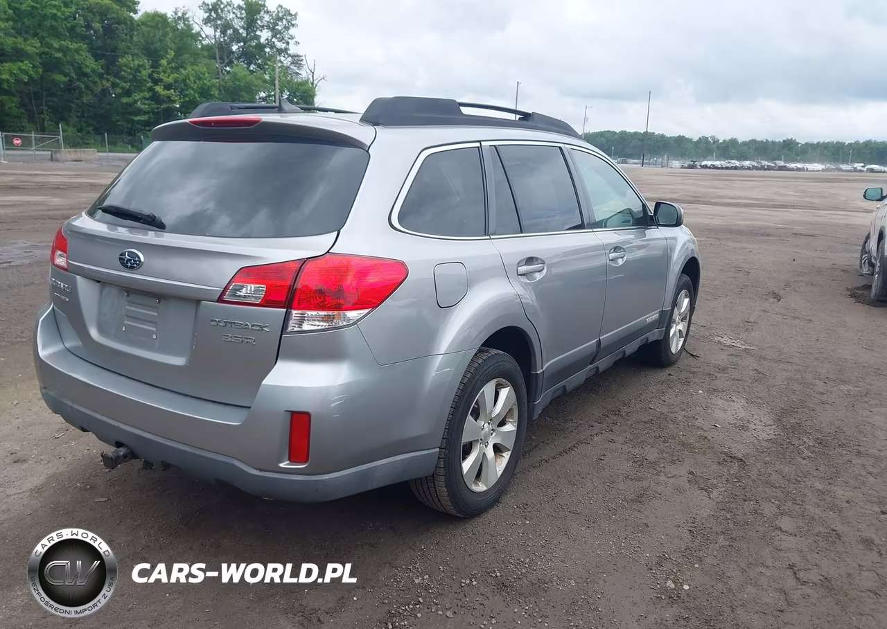 2011 Subaru Outback 3.6R Limited VIN:4S4BRDLCXB2349343 - 4