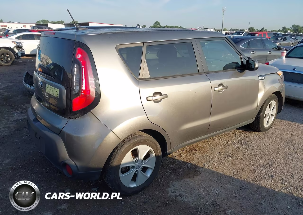 2016 Kia Soul VIN:KNDJN2A21G7300326 - 4