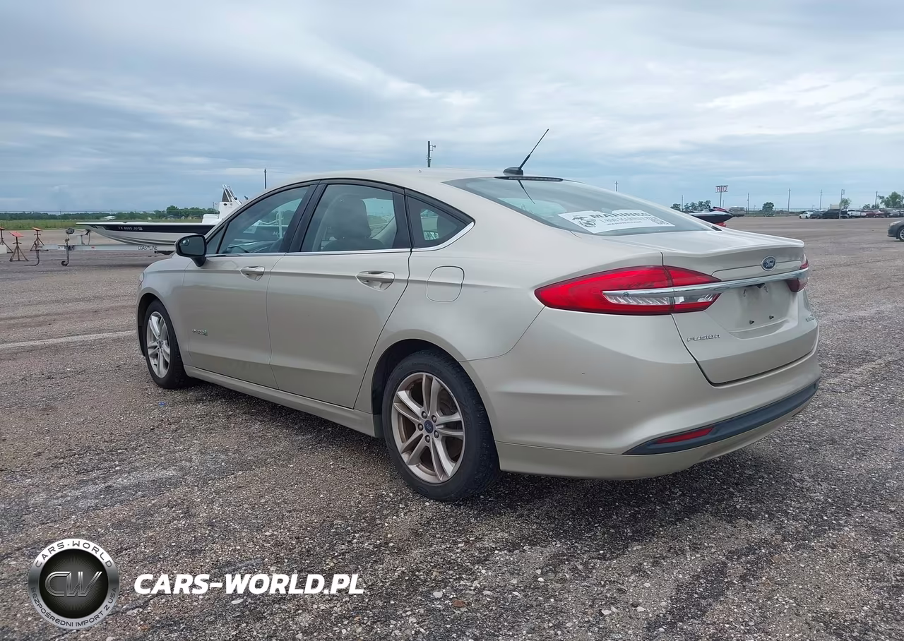 2018 Ford Fusion Hybrid S VIN:3FA6P0UUXJR122665 - 3