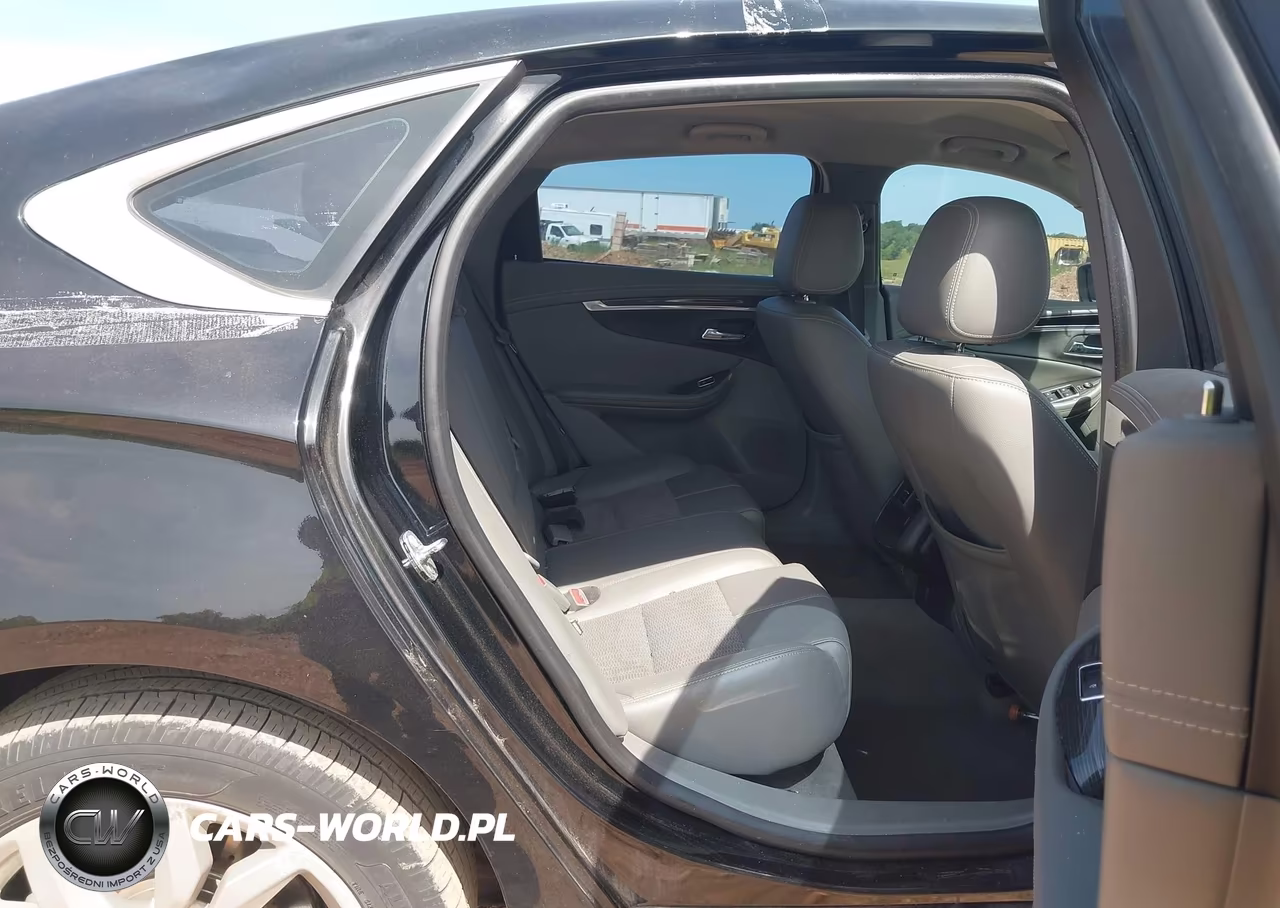 2018 Chevrolet Impala 1Lt VIN:1G1105S36JU118629 - 8