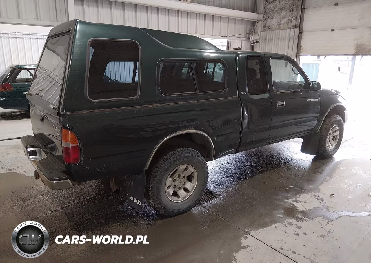 2000 Toyota Tacoma VIN:4TAWM72N3YZ664800 - 4