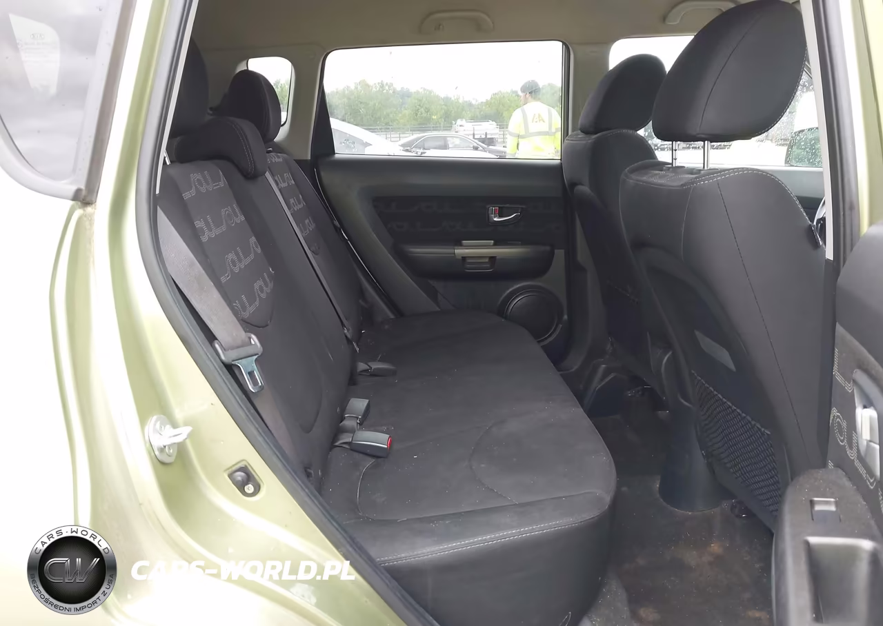 2013 Kia Soul + VIN:KNDJT2A62D7540120 - 8