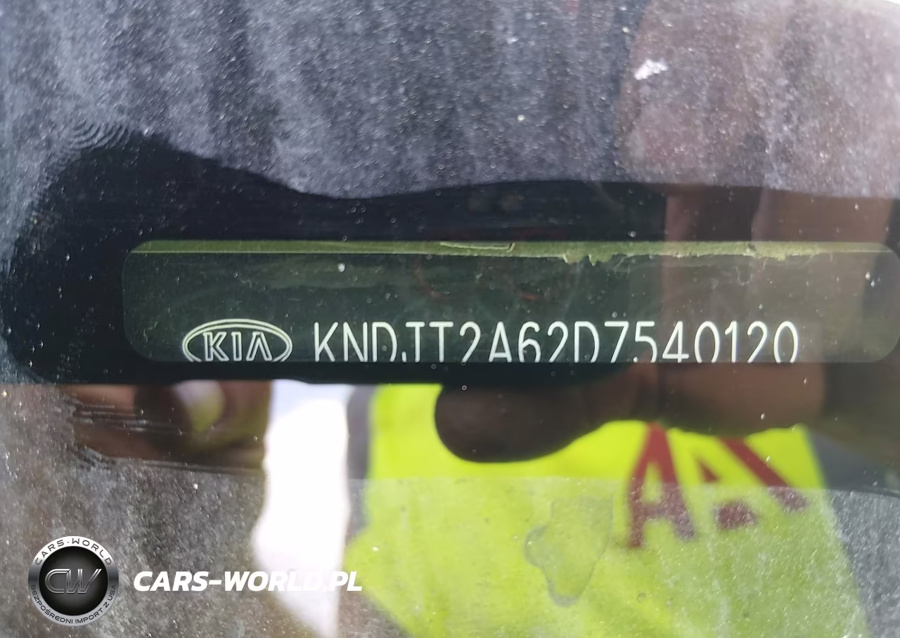 2013 Kia Soul + VIN:KNDJT2A62D7540120 - 9