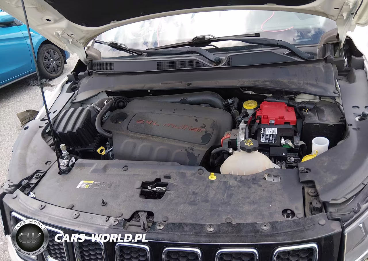 2019 Jeep Compass Latitude 4X4 VIN:3C4NJDBB9KT629884 - 10