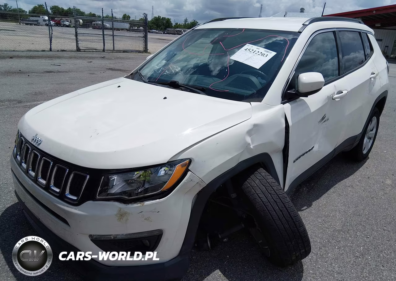 2019 Jeep Compass Latitude 4X4 VIN:3C4NJDBB9KT629884 - 6