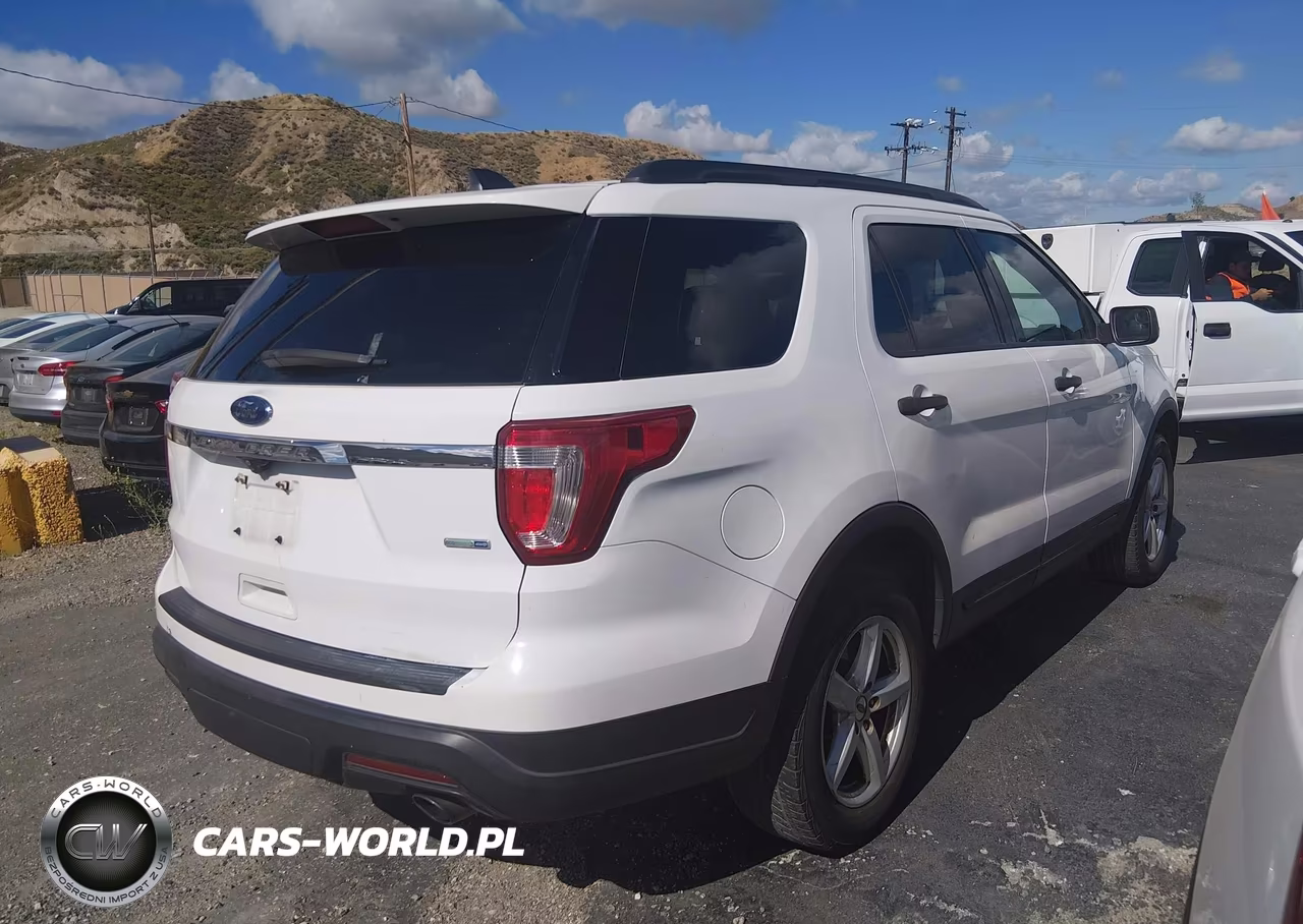 2018 Ford Explorer VIN:1FM5K8BH6JGC45326 - 4