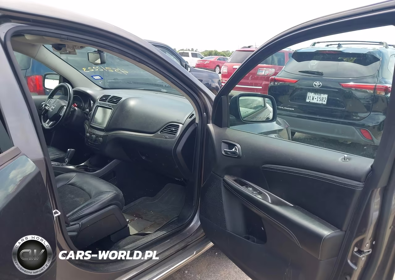 2015 Dodge Journey Crossroad VIN:3C4PDCGB7FT573436 - 5