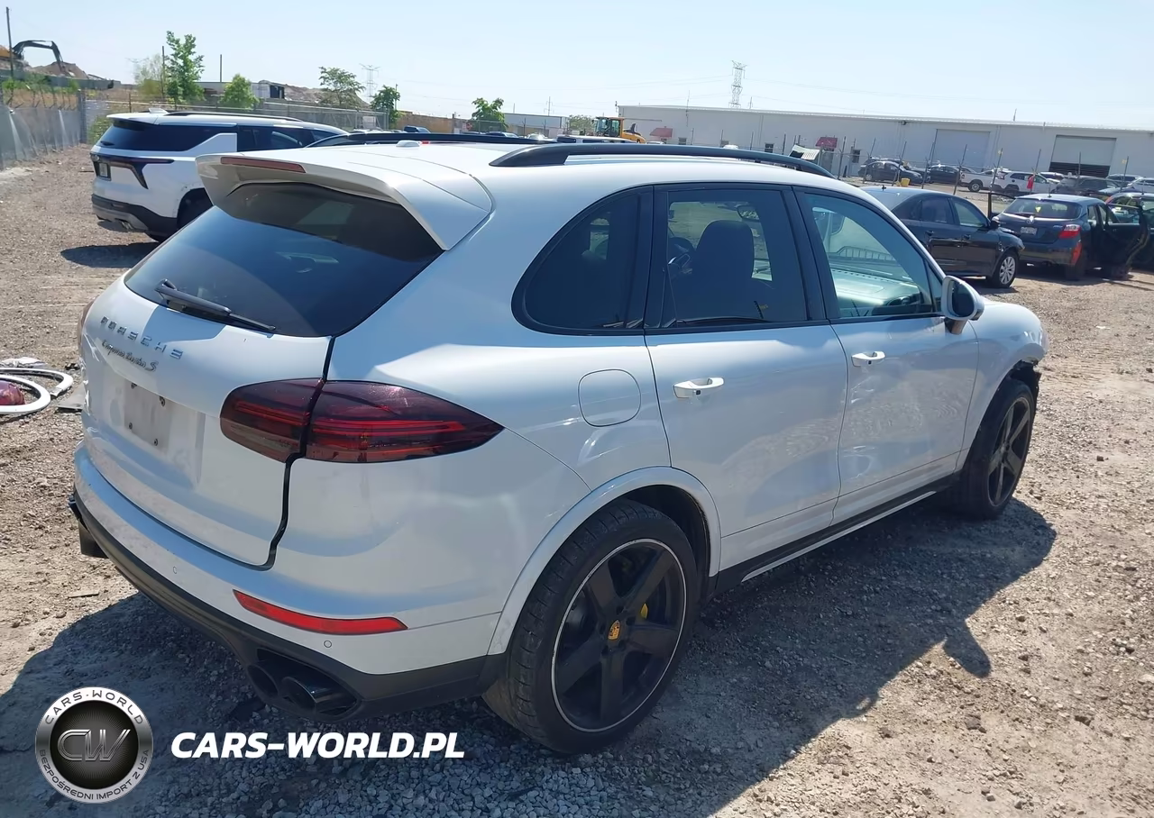 2016 Porsche Cayenne Turbo S VIN:WP1AC2A24GLA86864 - 4