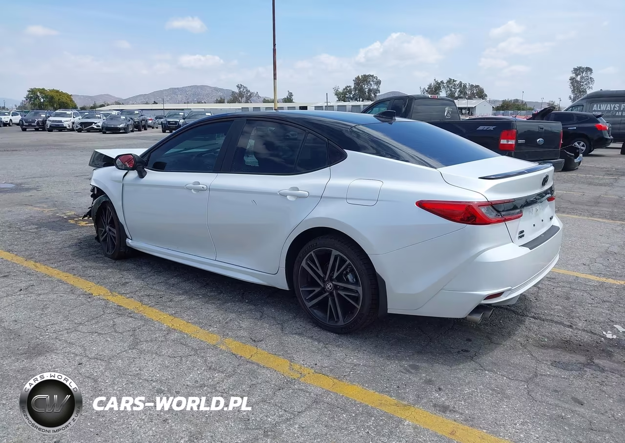 2025 Toyota Camry Xse VIN:4T1DBADK3SU020229 - 3
