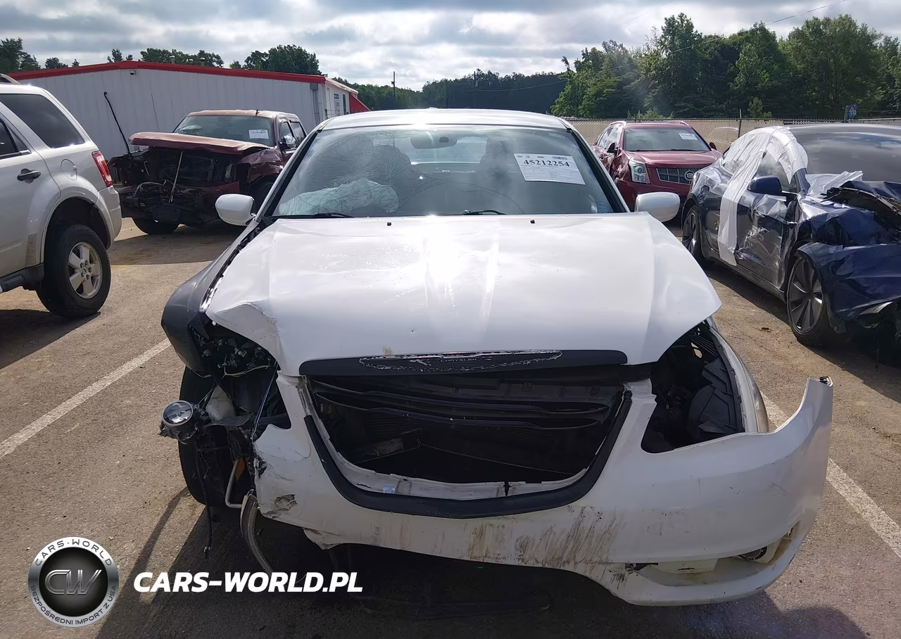 2014 Chrysler 200 Touring VIN:1C3CCBBG6EN192257 - 13