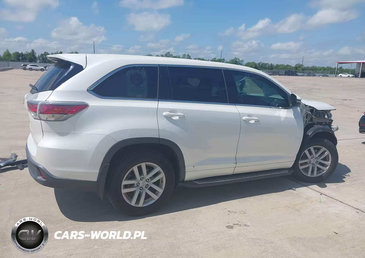 2015 Toyota Highlander Le VIN:5TDZARFH0FS014394 - 13