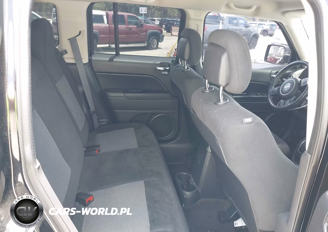 2016 Jeep Patriot Latitude VIN:1C4NJPFA9GD812458 - 8