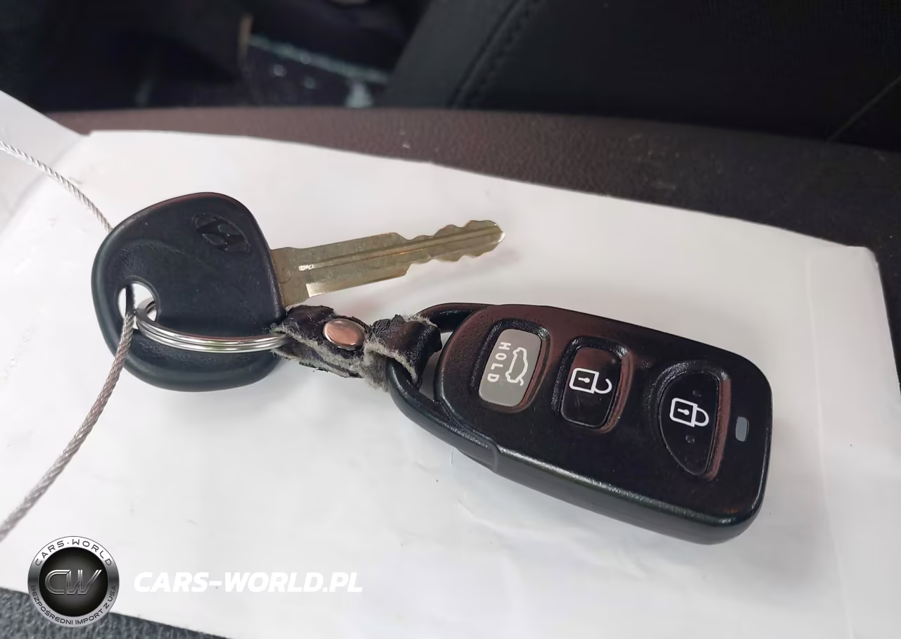 2020 Hyundai Elantra Sel VIN:5NPD84LF4LH565554 - 11