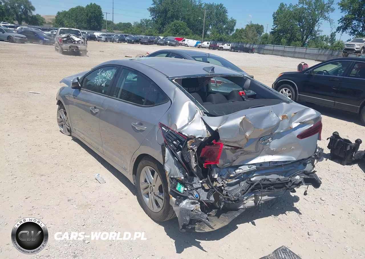 2020 Hyundai Elantra Sel VIN:5NPD84LF4LH565554 - 3