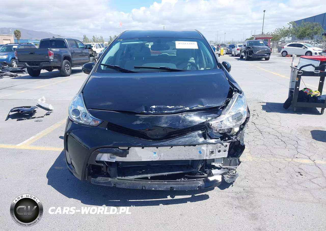 2017 Toyota Prius V Four VIN:JTDZN3EU3HJ060608 - 13