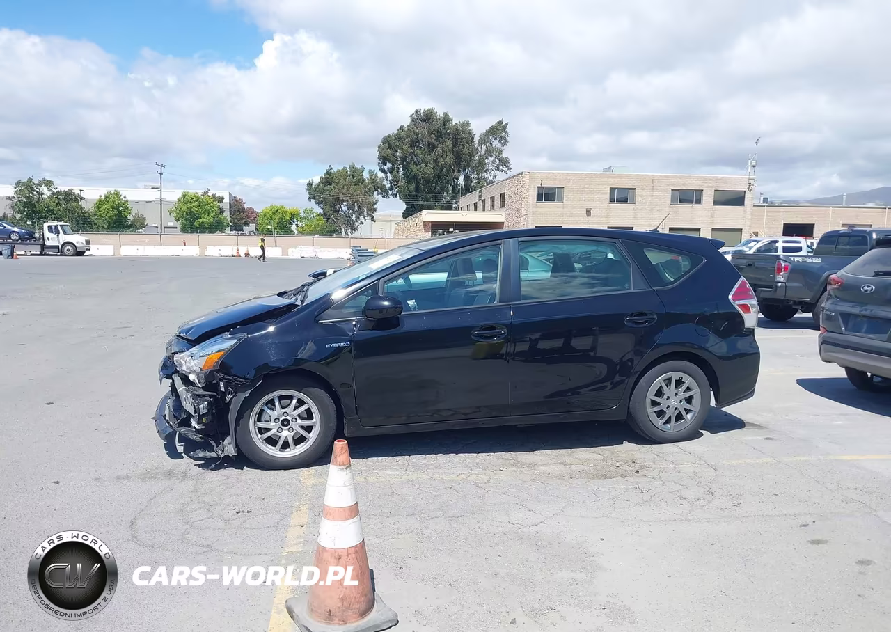 2017 Toyota Prius V Four VIN:JTDZN3EU3HJ060608 - 15