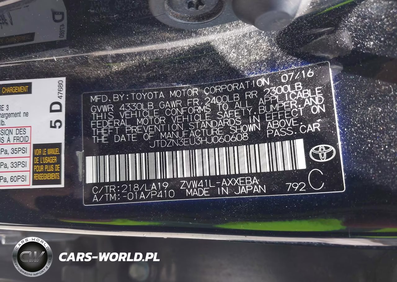 2017 Toyota Prius V Four VIN:JTDZN3EU3HJ060608 - 9