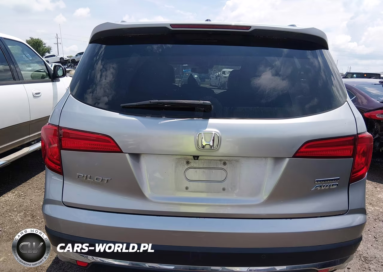 2016 Honda Pilot Touring VIN:5FNYF6H91GB123938 - 16