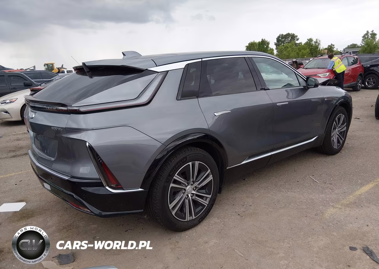 2023 Cadillac Lyriq Awd Luxury VIN:1GYKPPRL8PZ003139 - 4