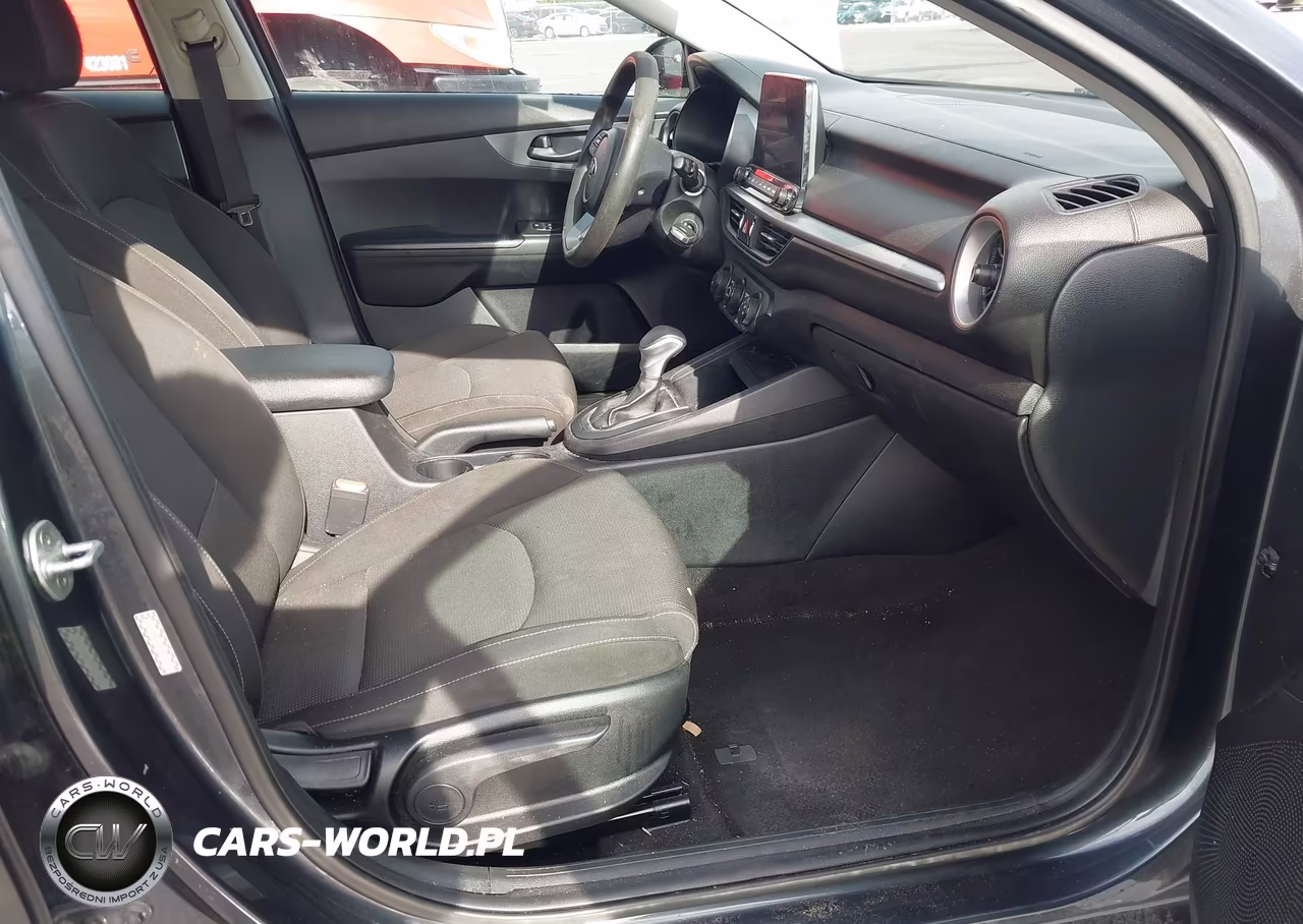 2020 Kia Forte Fe VIN:3KPF24AD5LE175157 - 5