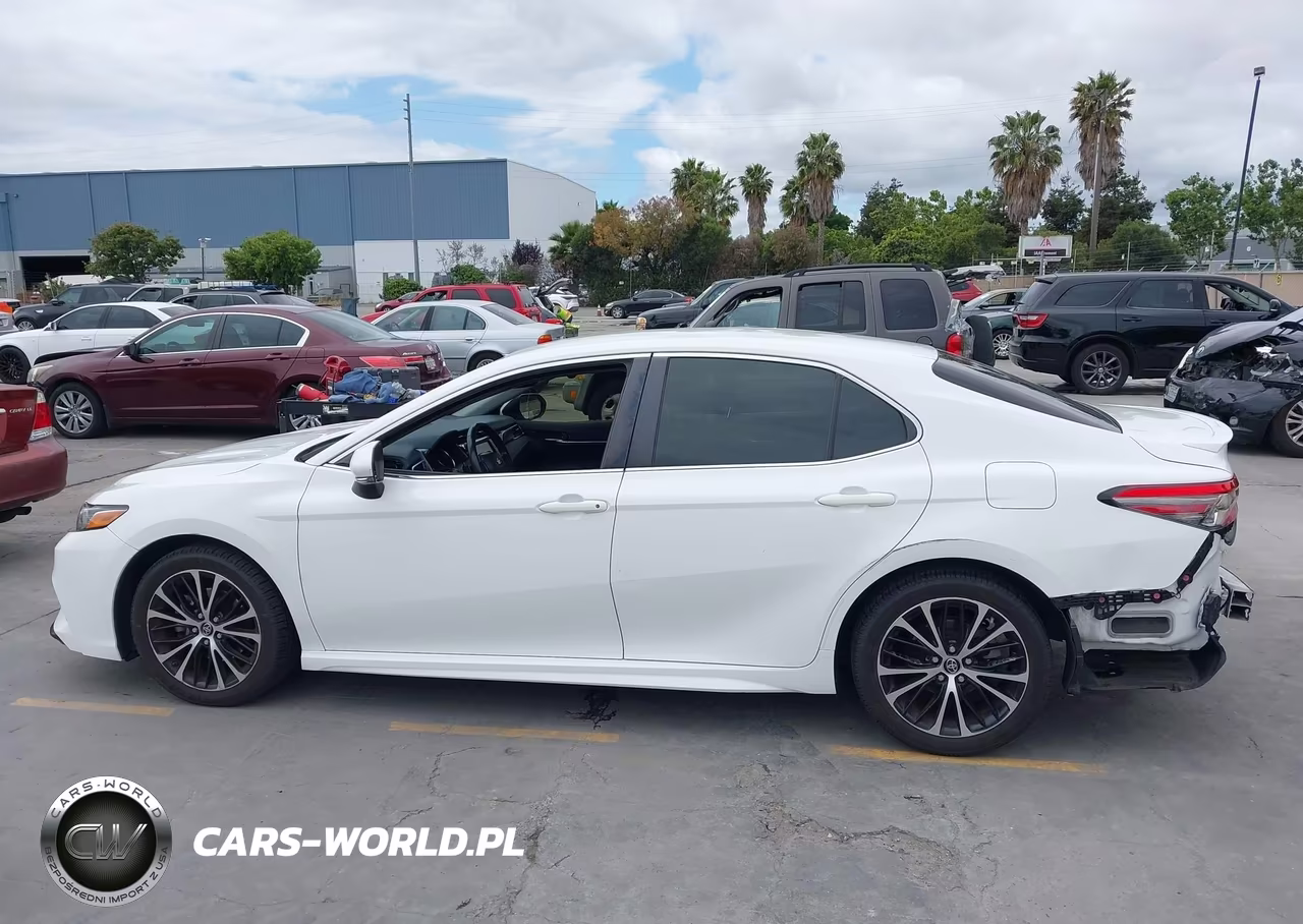 2018 Toyota Camry Se VIN:JTNB11HK3J3003598 - 14