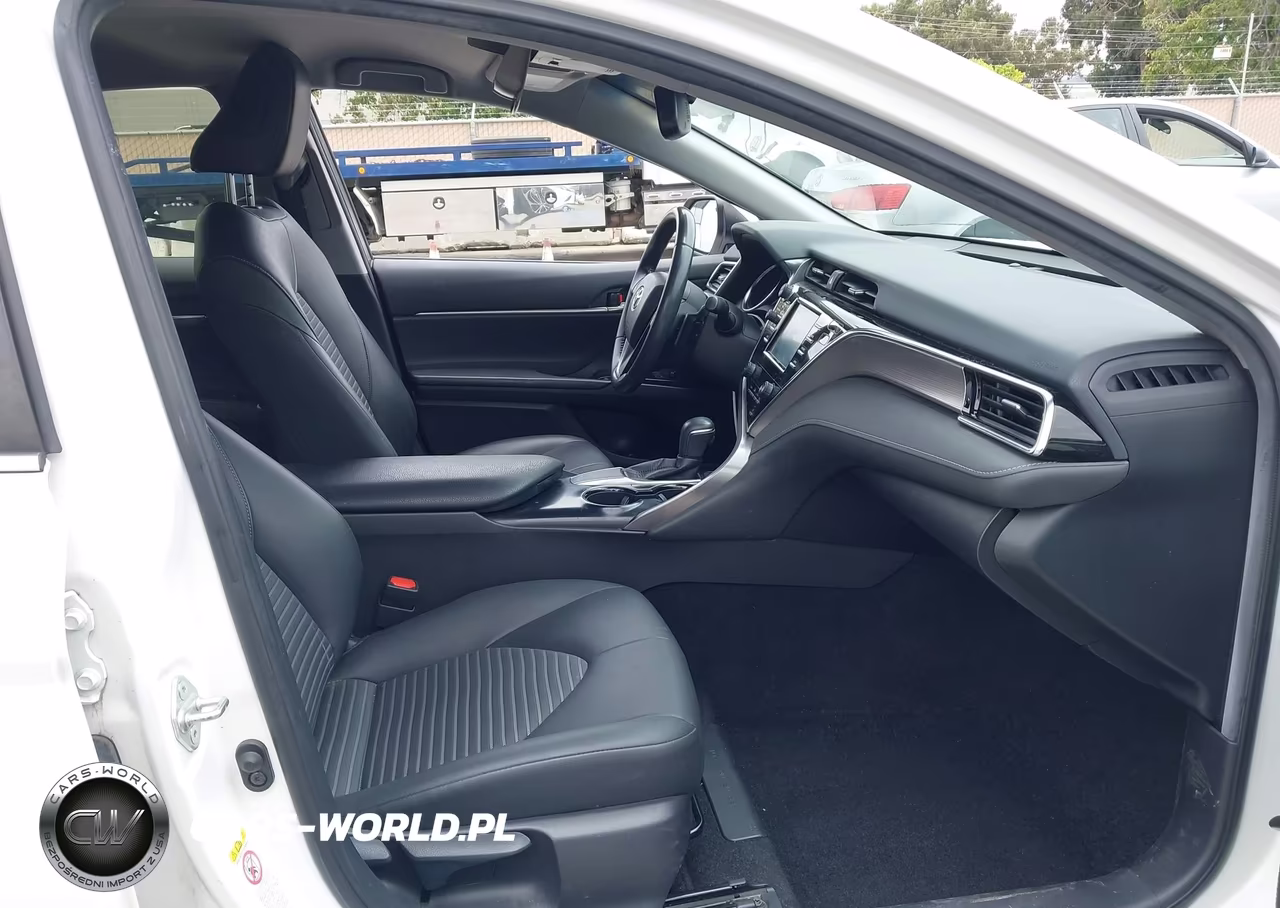 2018 Toyota Camry Se VIN:JTNB11HK3J3003598 - 5