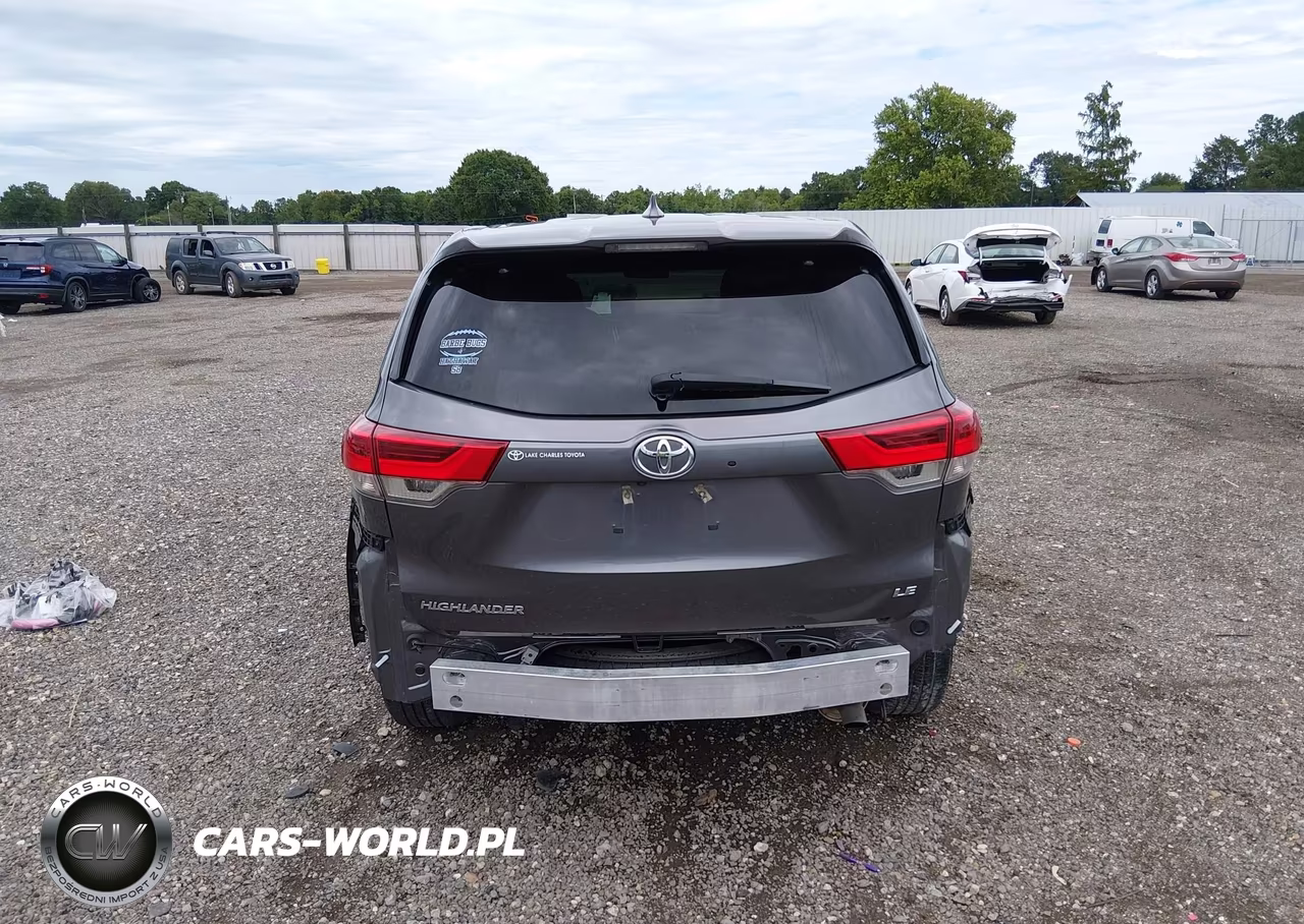 2017 Toyota Highlander Le Plus VIN:5TDZZRFH2HS197910 - 17