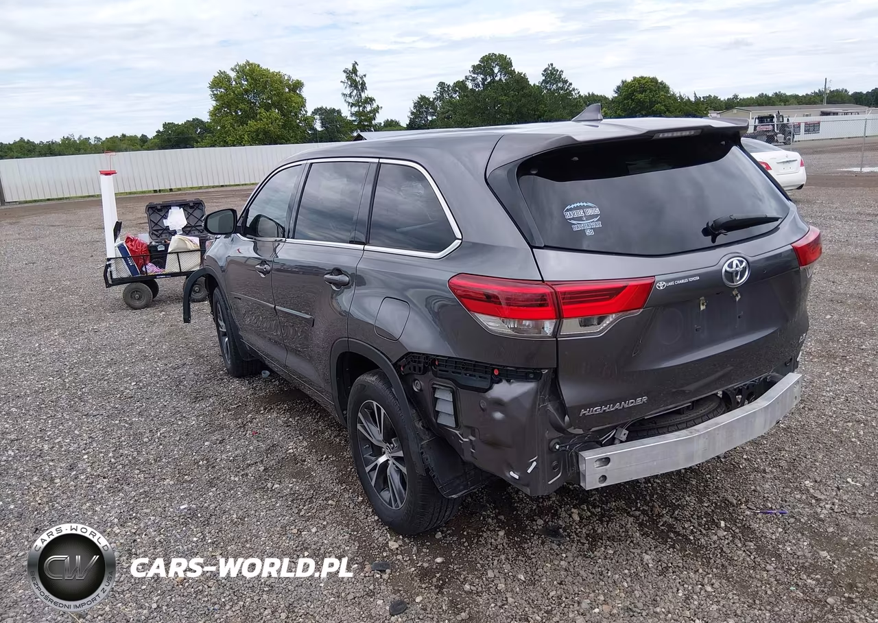 2017 Toyota Highlander Le Plus VIN:5TDZZRFH2HS197910 - 3