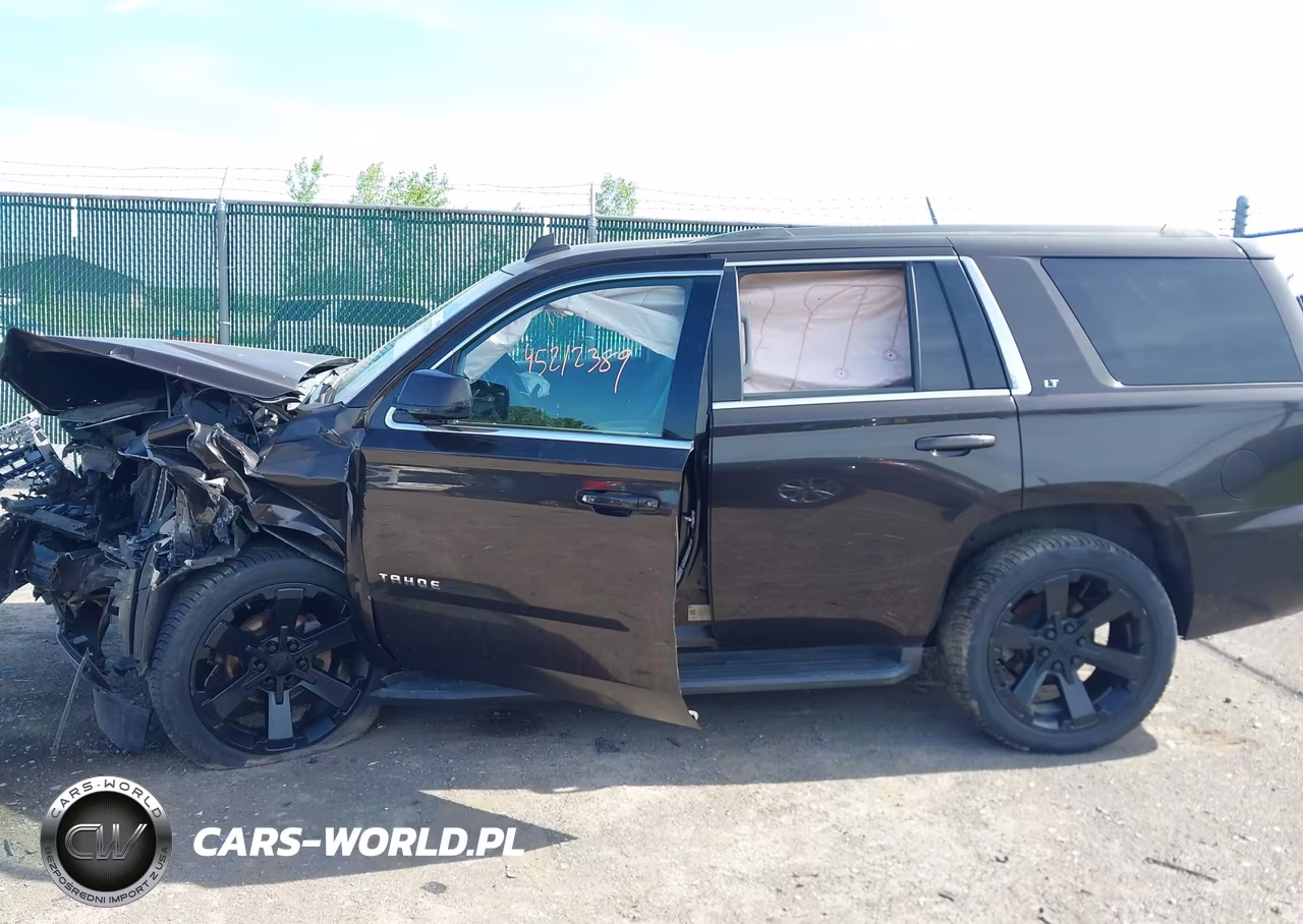 2018 Chevrolet Tahoe Lt VIN:1GNSCBKC7JR133748 - 14