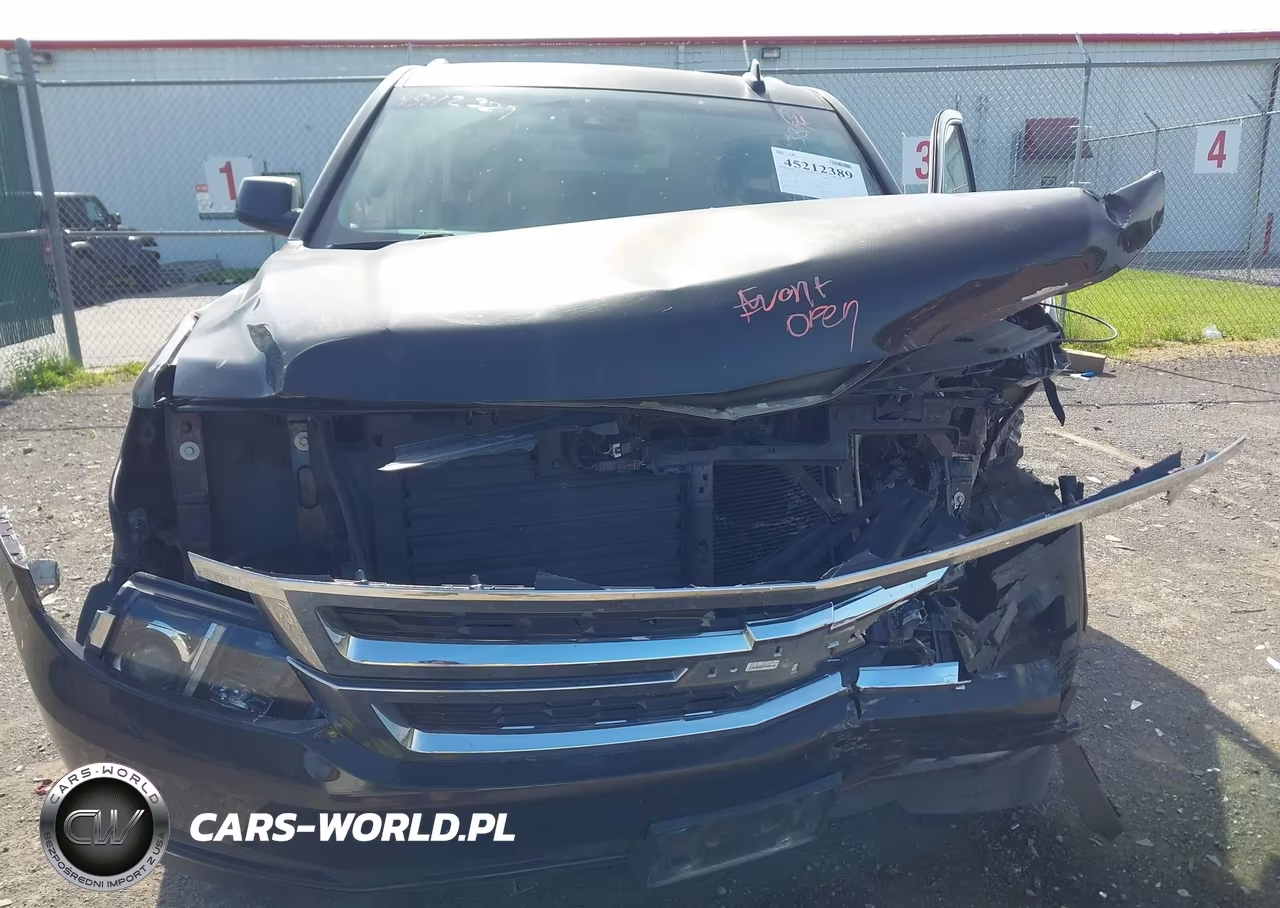 2018 Chevrolet Tahoe Lt VIN:1GNSCBKC7JR133748 - 17