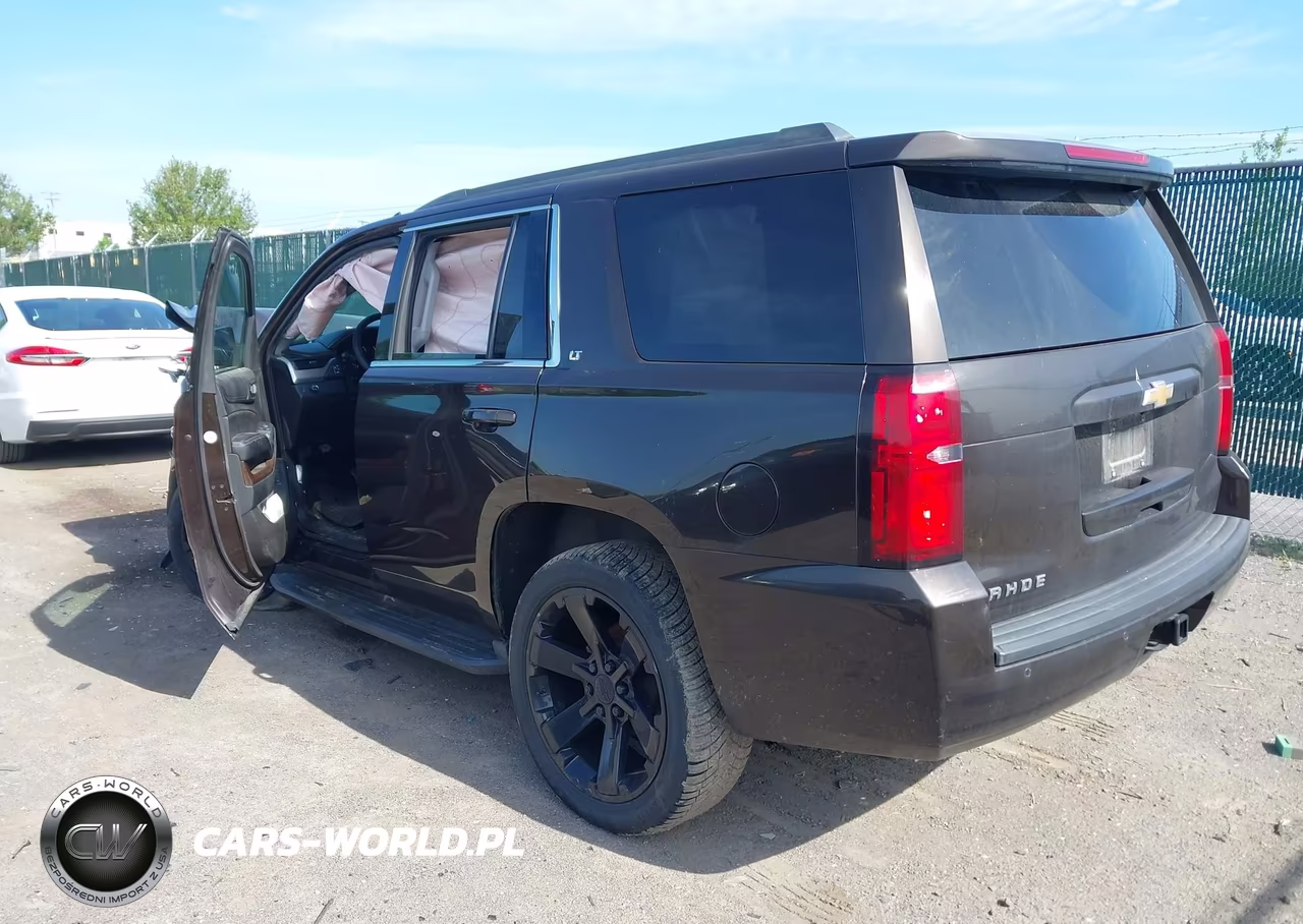 2018 Chevrolet Tahoe Lt VIN:1GNSCBKC7JR133748 - 3