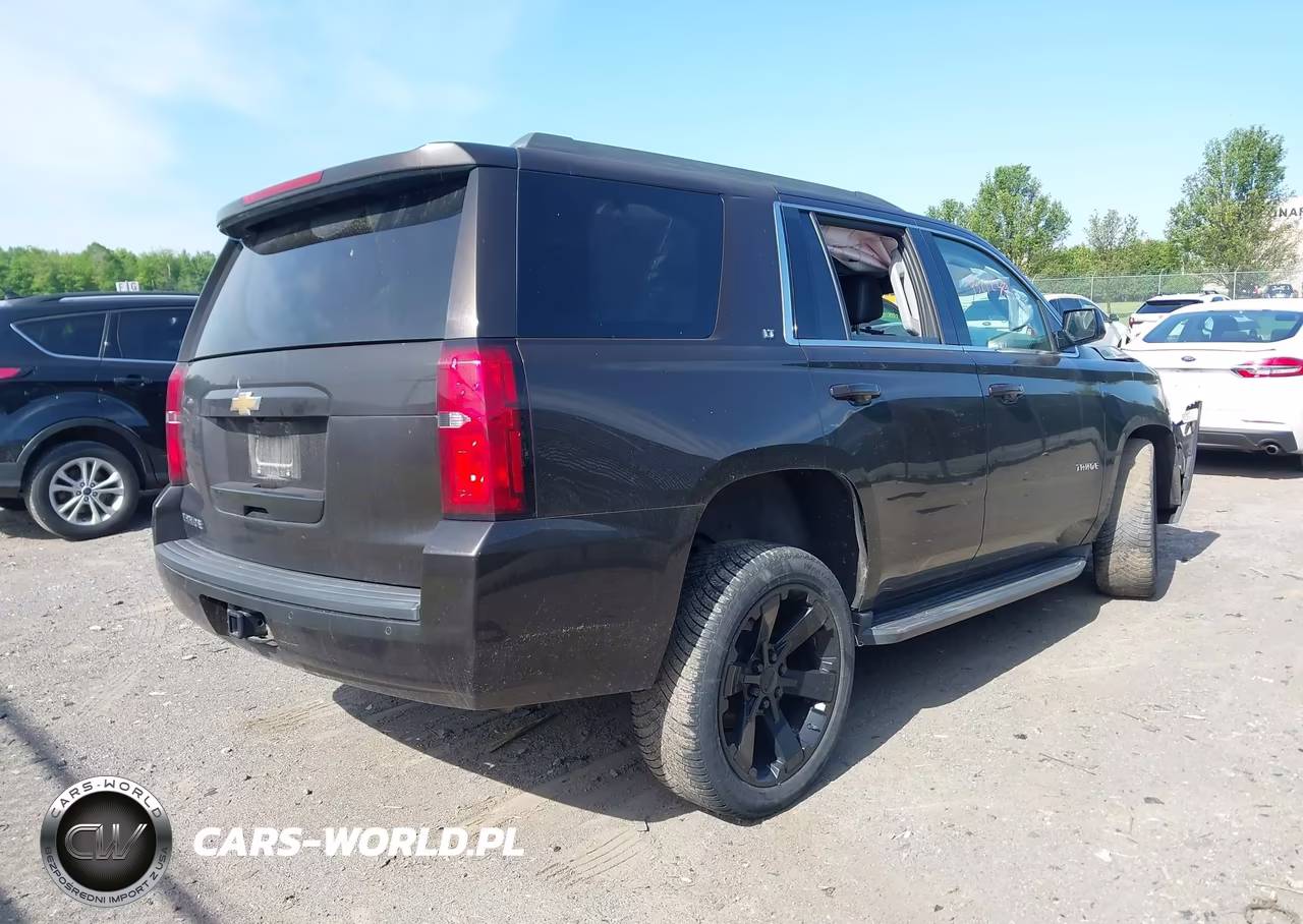 2018 Chevrolet Tahoe Lt VIN:1GNSCBKC7JR133748 - 4