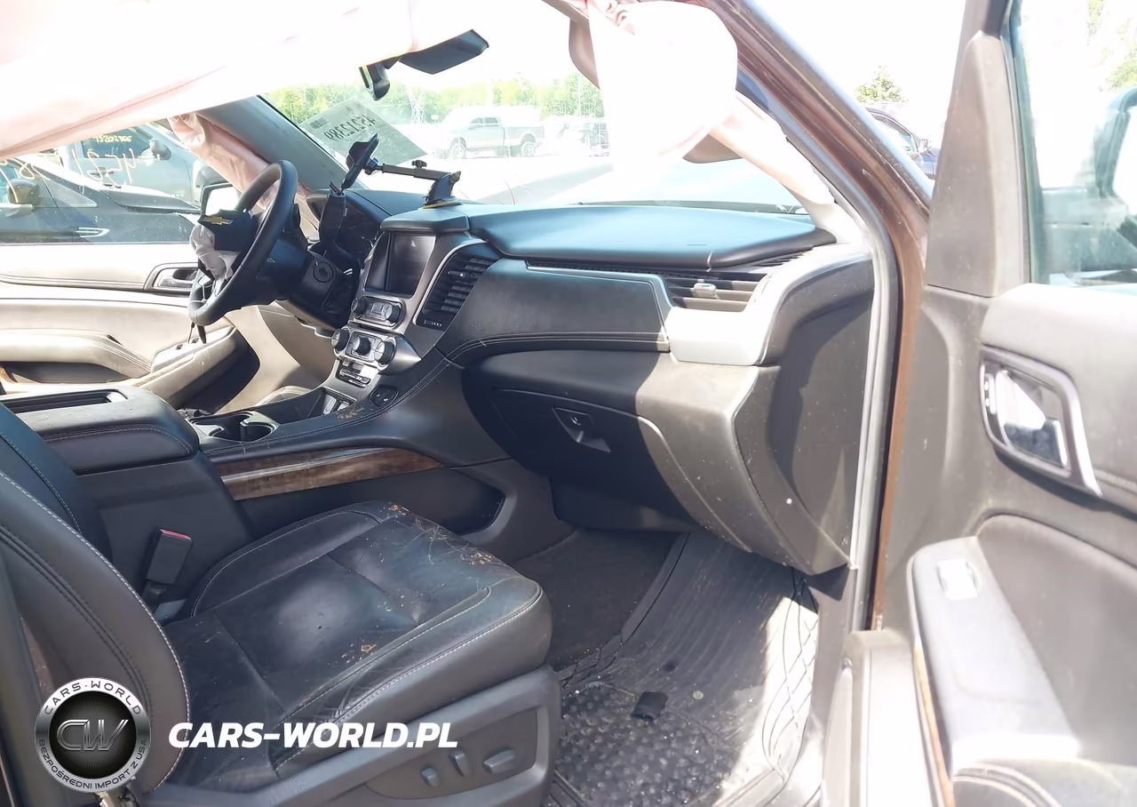 2018 Chevrolet Tahoe Lt VIN:1GNSCBKC7JR133748 - 5