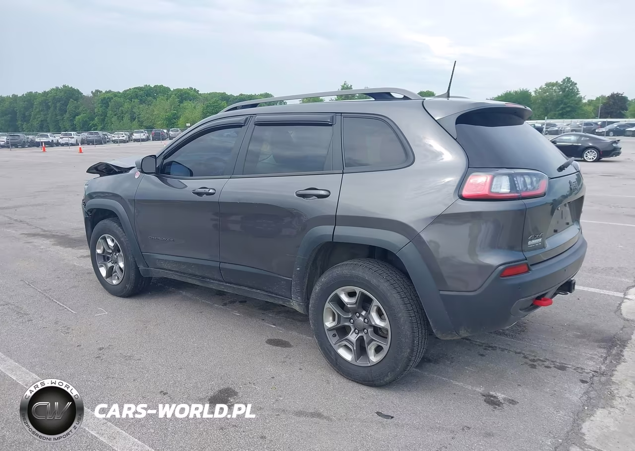 2019 Jeep Cherokee Trailhawk 4X4 VIN:1C4PJMBX7KD224892 - 3