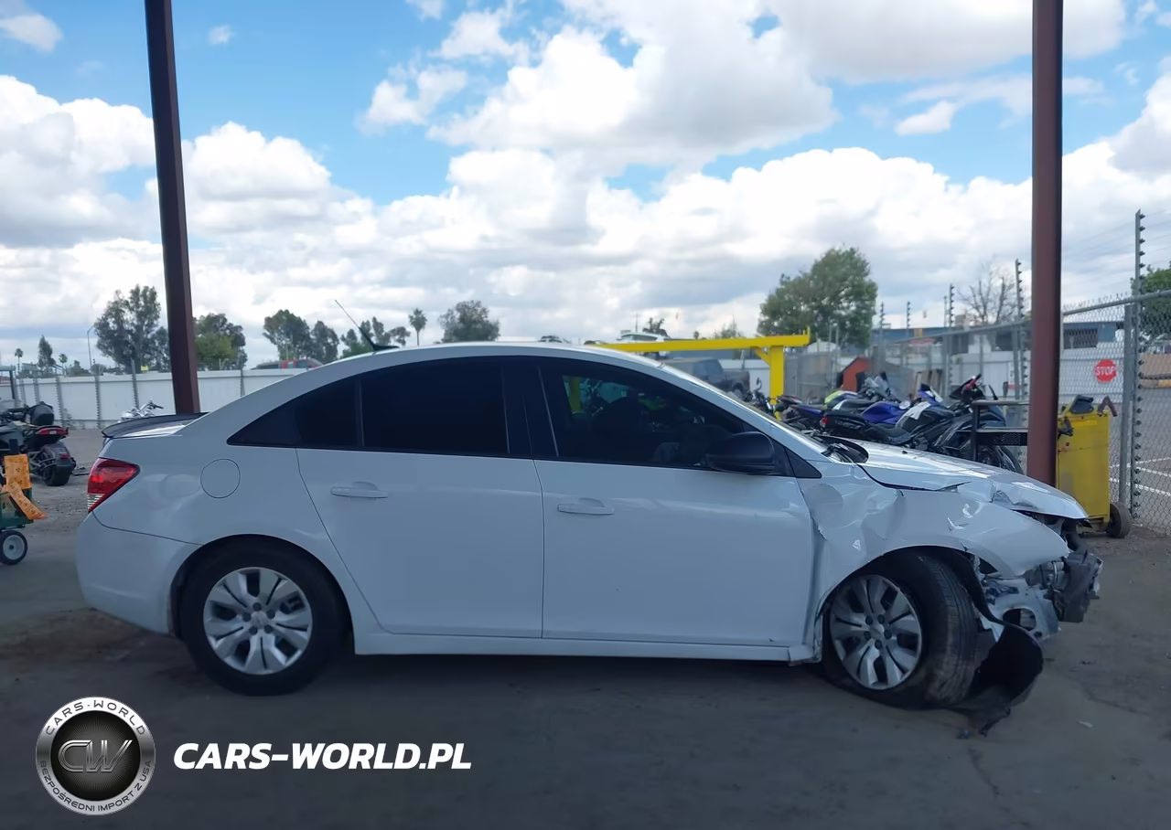 2014 Chevrolet Cruze Ls Auto VIN:1G1PA5SG5E7371701 - 13