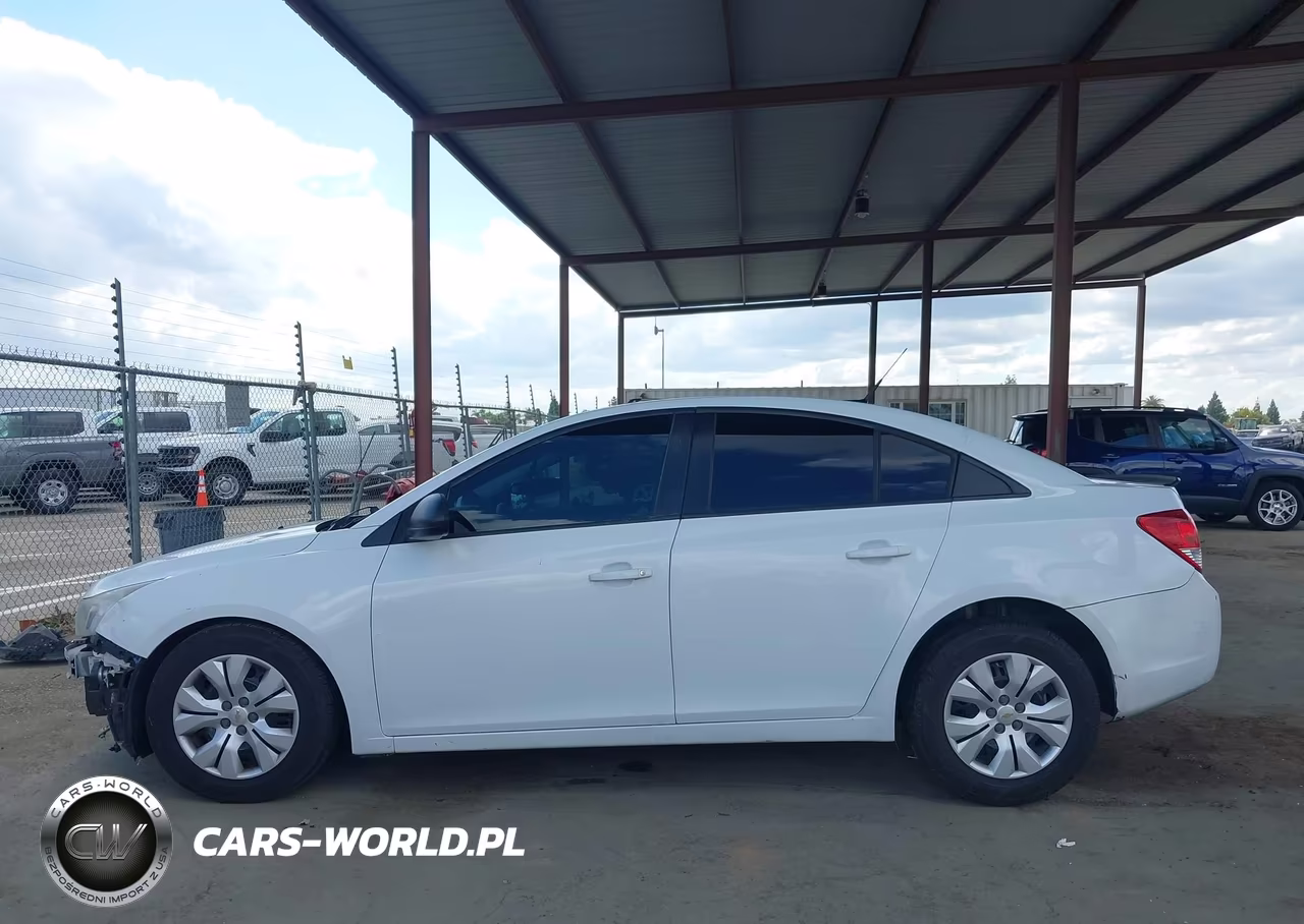 2014 Chevrolet Cruze Ls Auto VIN:1G1PA5SG5E7371701 - 14