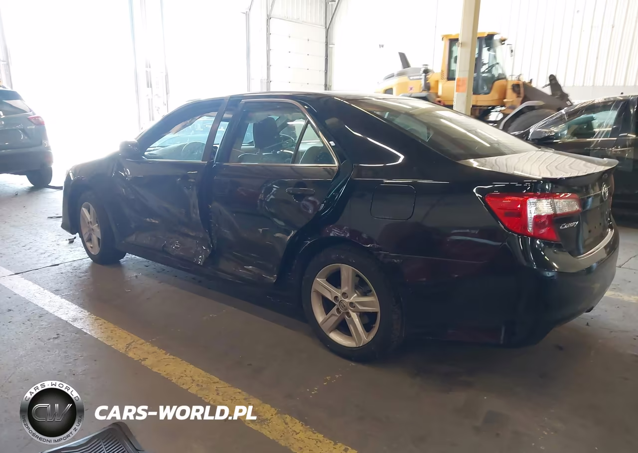 2014 Toyota Camry Se VIN:4T1BF1FK0EU787095 - 3