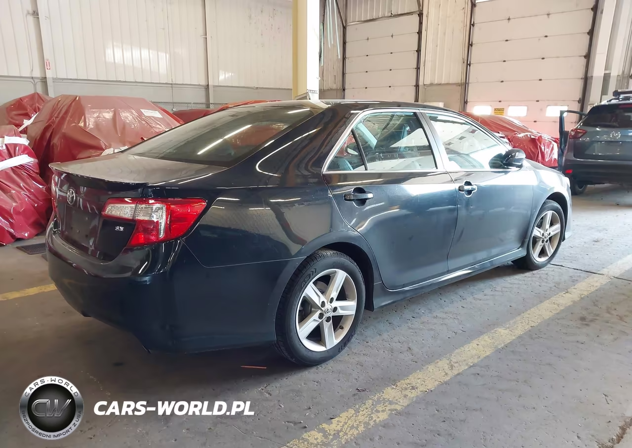 2014 Toyota Camry Se VIN:4T1BF1FK0EU787095 - 4
