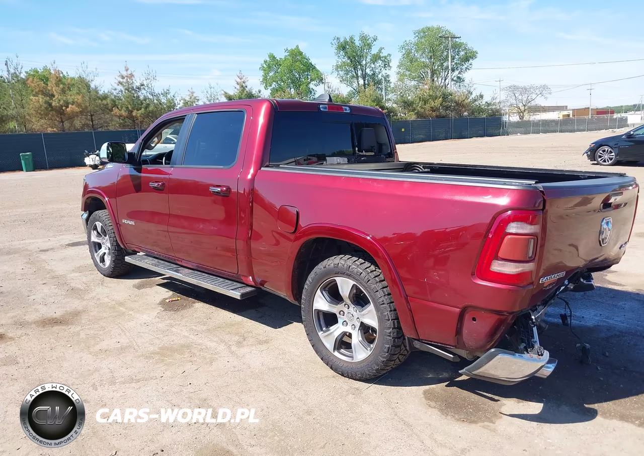 2019 Ram 1500 Laramie 4X4 6'4 Box VIN:1C6SRFRT7KN538125 - 3