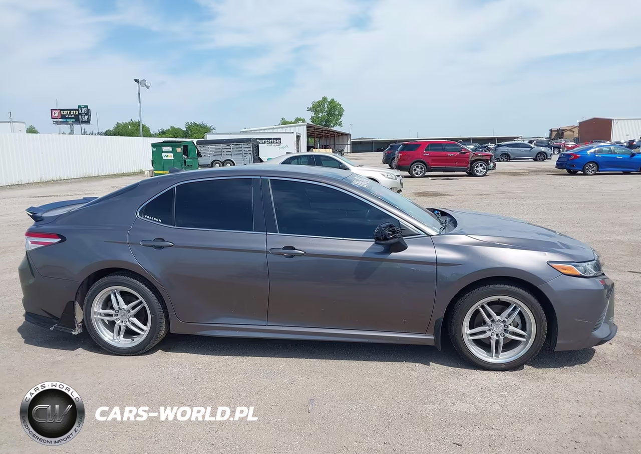 2020 Toyota Camry Se VIN:4T1G11AK5LU338312 - 13