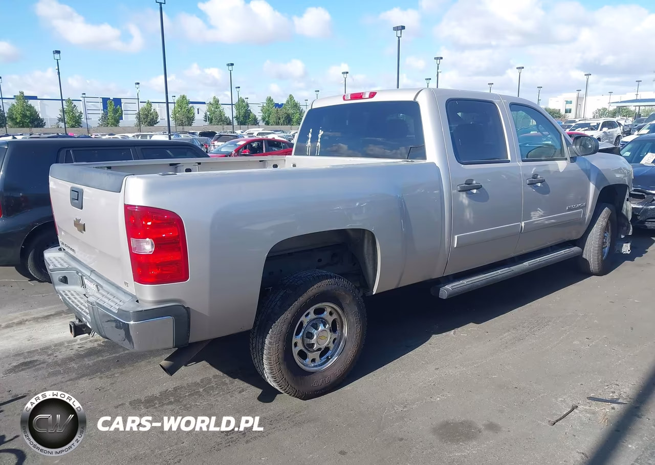 2007 Chevrolet Silverado 2500Hd Lt1 VIN:1GCHC23K47F512810 - 4