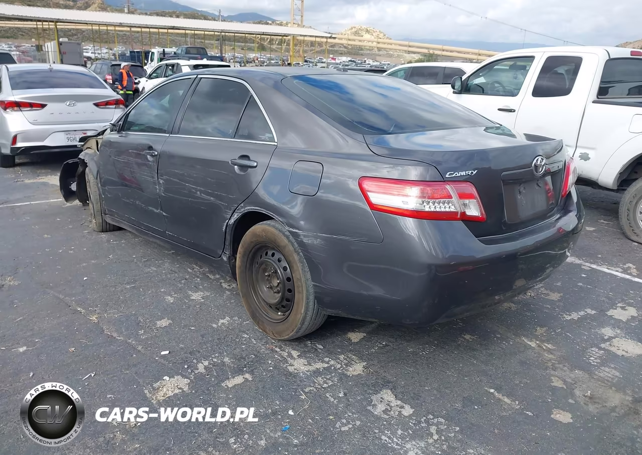 2011 Toyota Camry Le VIN:4T4BF3EKXBR153145 - 3