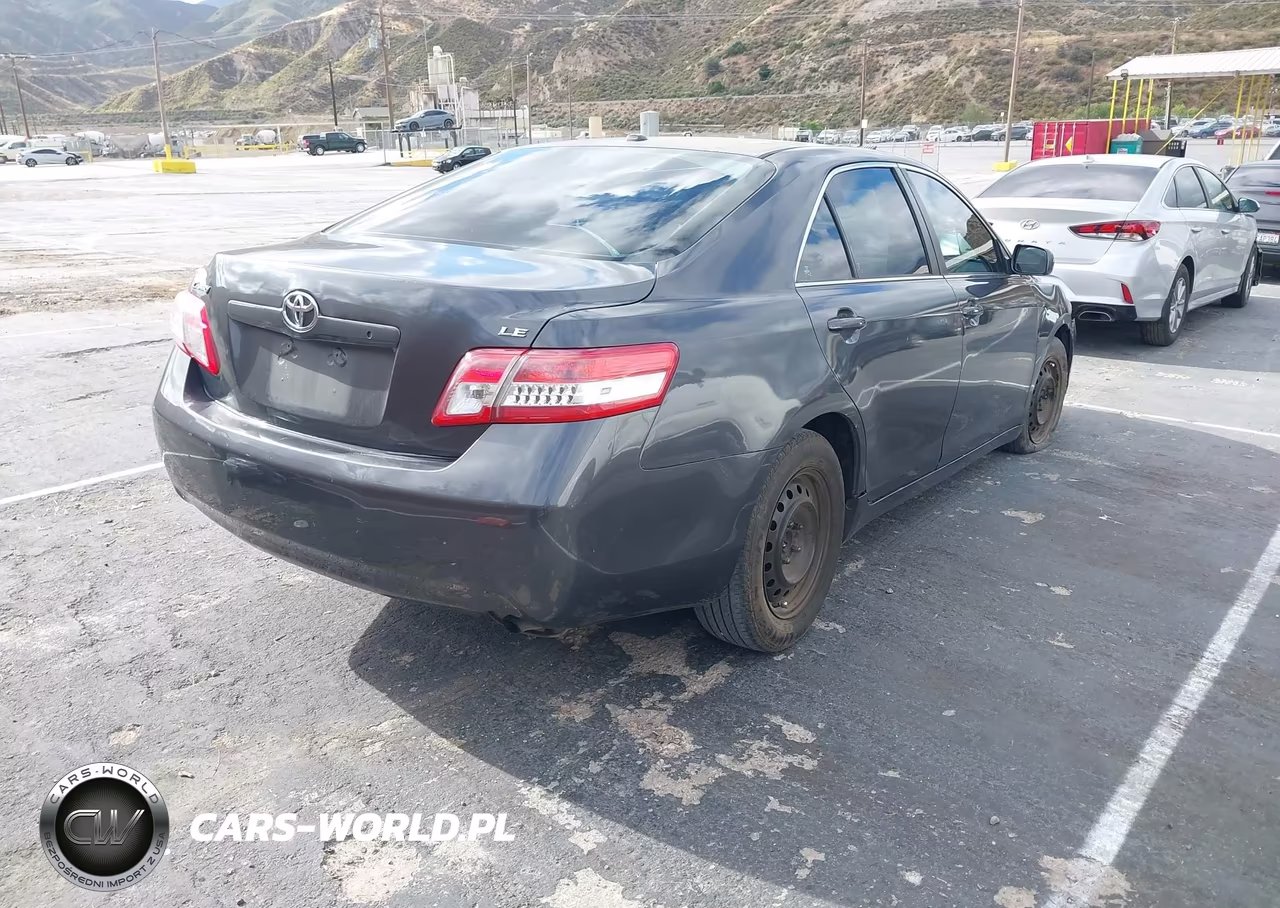2011 Toyota Camry Le VIN:4T4BF3EKXBR153145 - 4