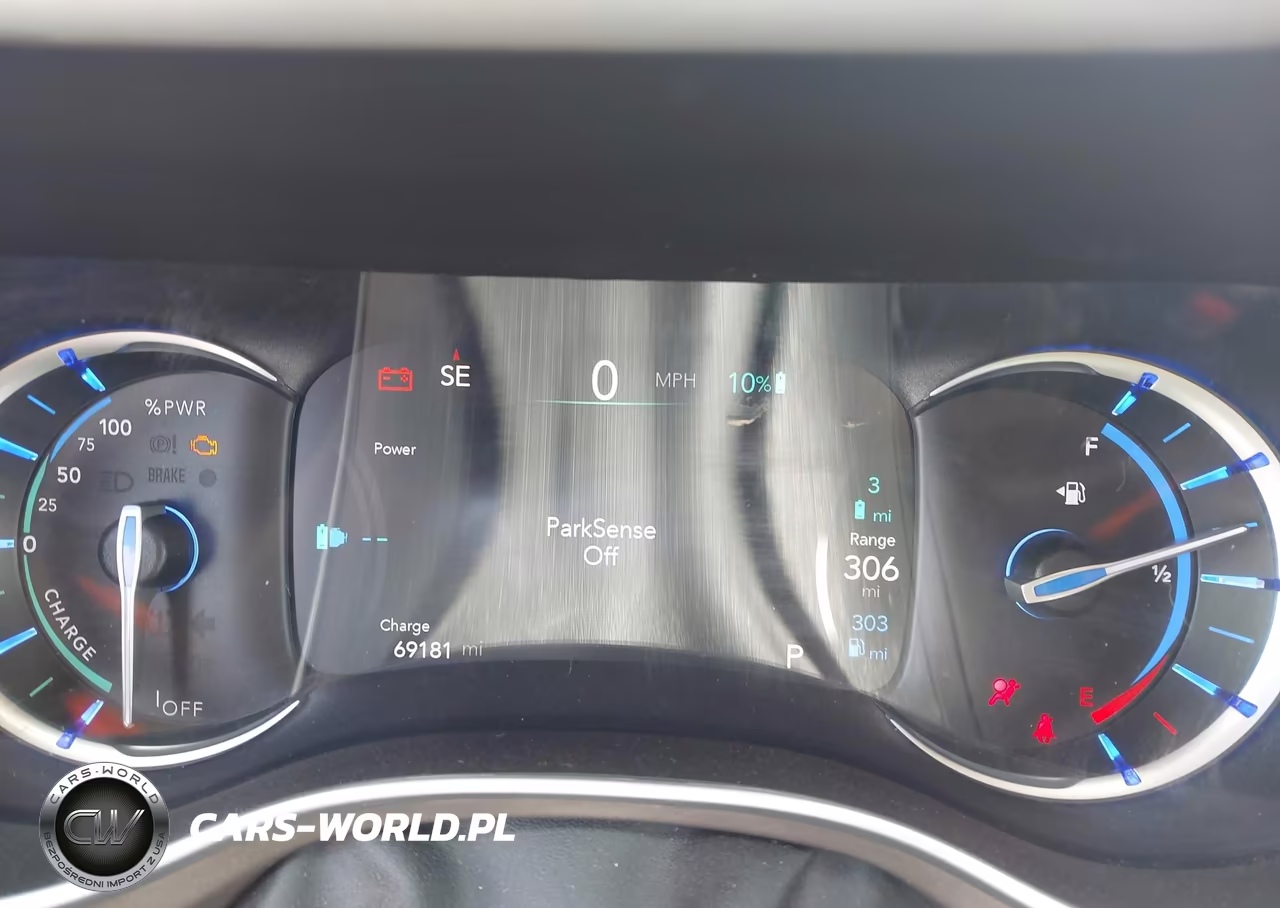 2018 Chrysler Pacifica Hybrid Touring L VIN:2C4RC1L79JR236831 - 7