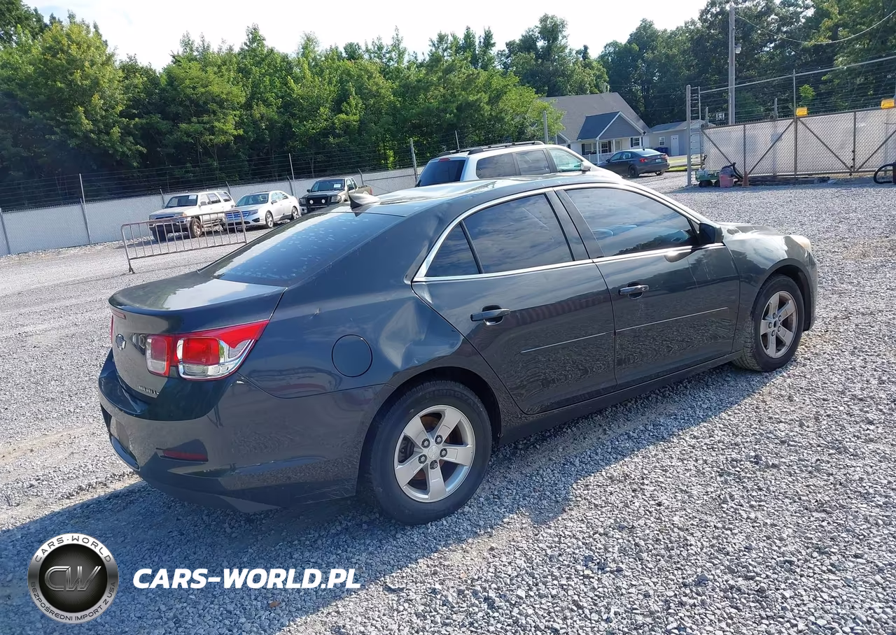 2015 Chevrolet Malibu Ls VIN:1G11B5SL2FF343104 - 4